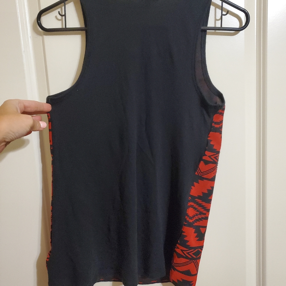 Tank top - Picture 2 of 3